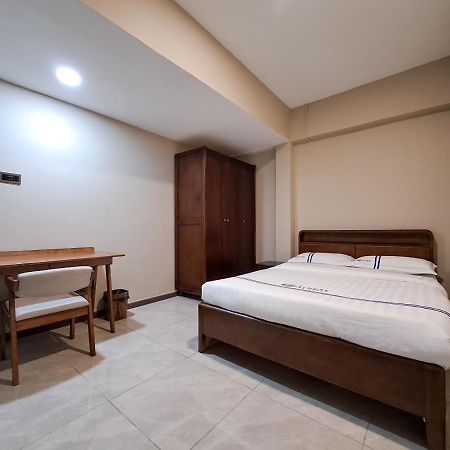Global Residency Hotel Kota Kinabalu Bagian luar foto