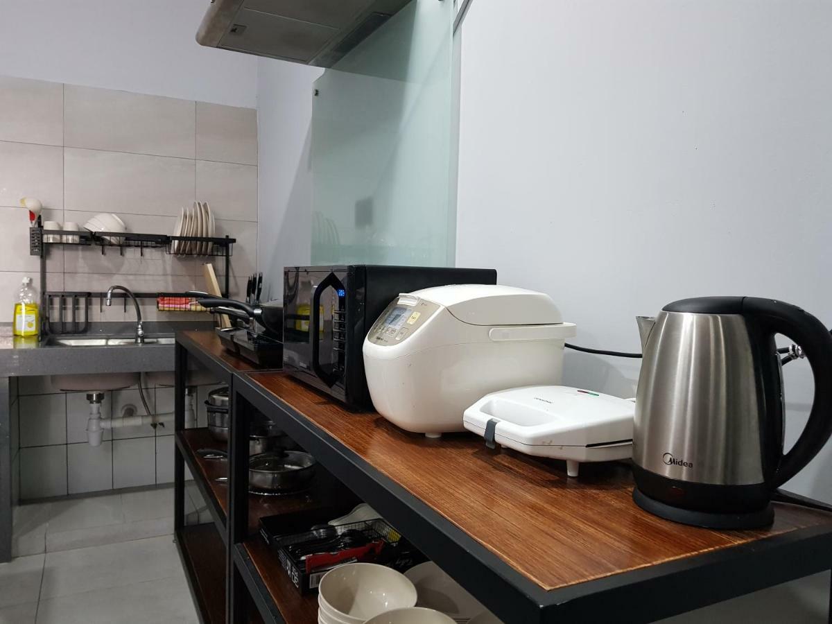 Global Residency Hotel Kota Kinabalu Bagian luar foto