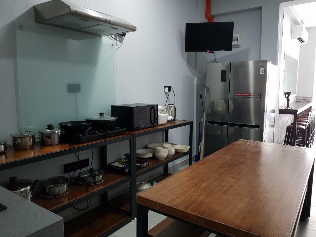 Global Residency Hotel Kota Kinabalu Bagian luar foto
