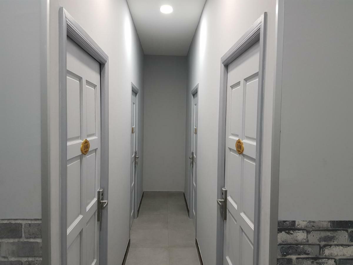 Global Residency Hotel Kota Kinabalu Bagian luar foto