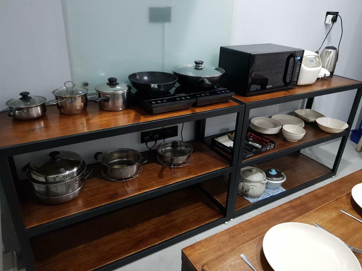 Global Residency Hotel Kota Kinabalu Bagian luar foto
